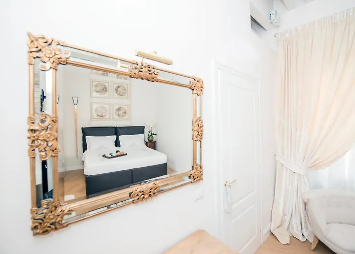 Guest house Starhome Pantheon 4*