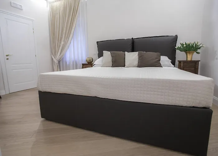 Starhome Pantheon Guest house 4*